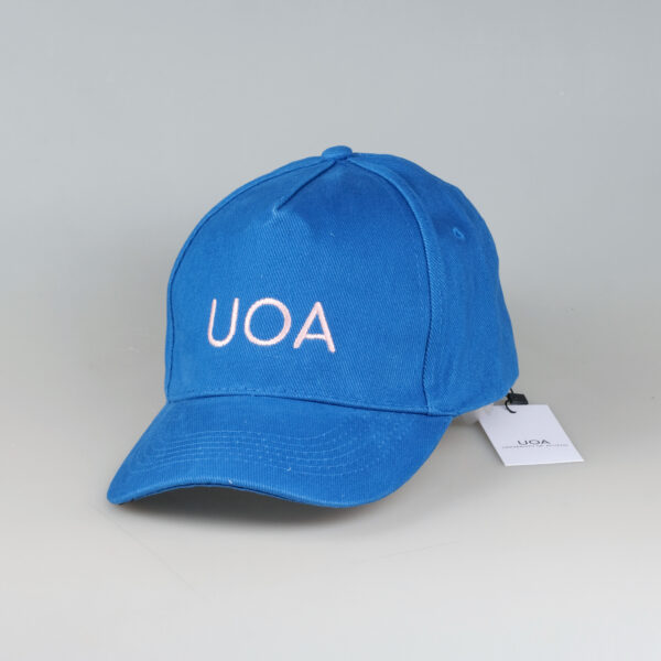 Καπέλο UOA μπλε με ροζ γράμματα